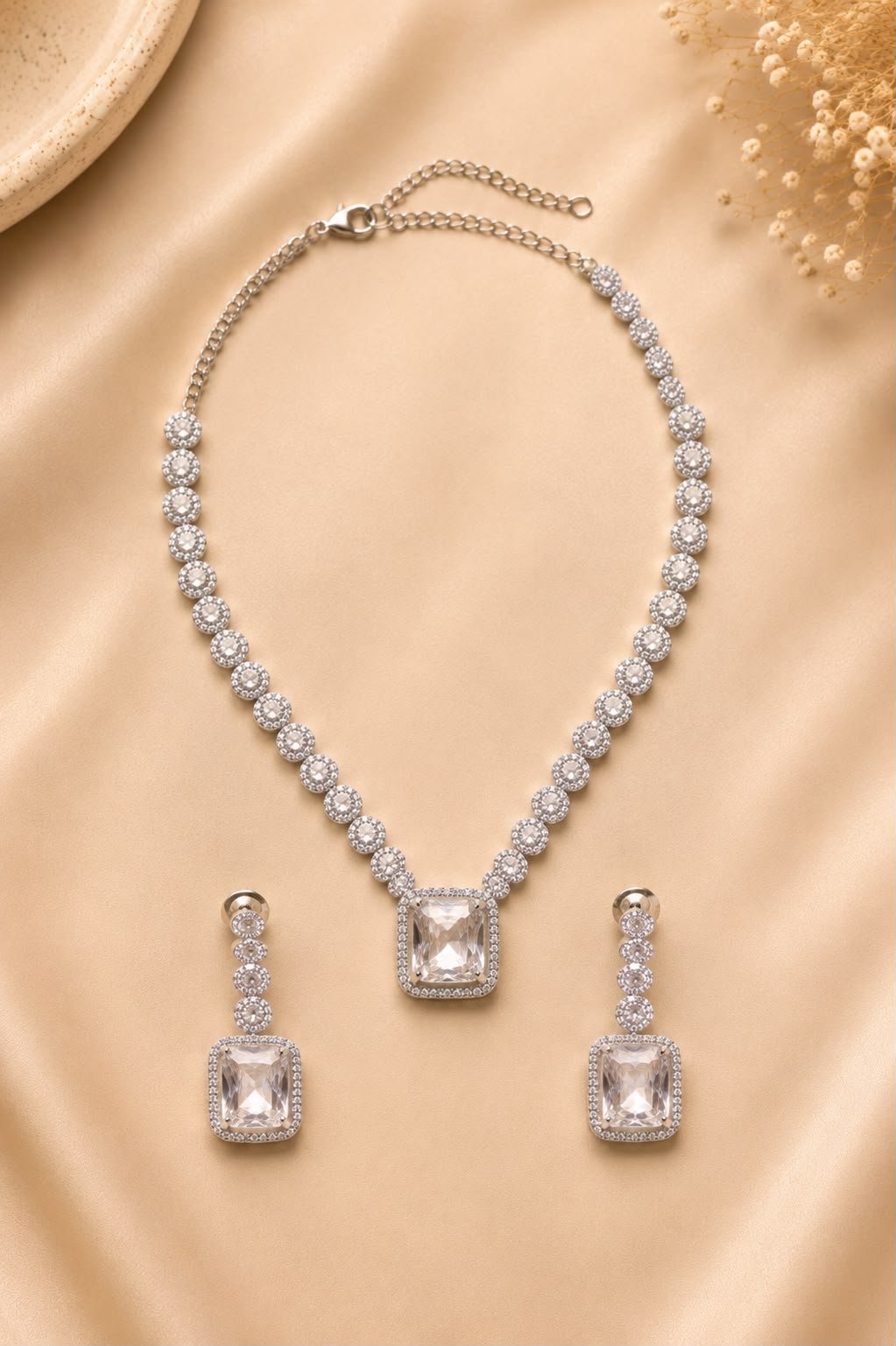Diamond Aura Solitaire Set